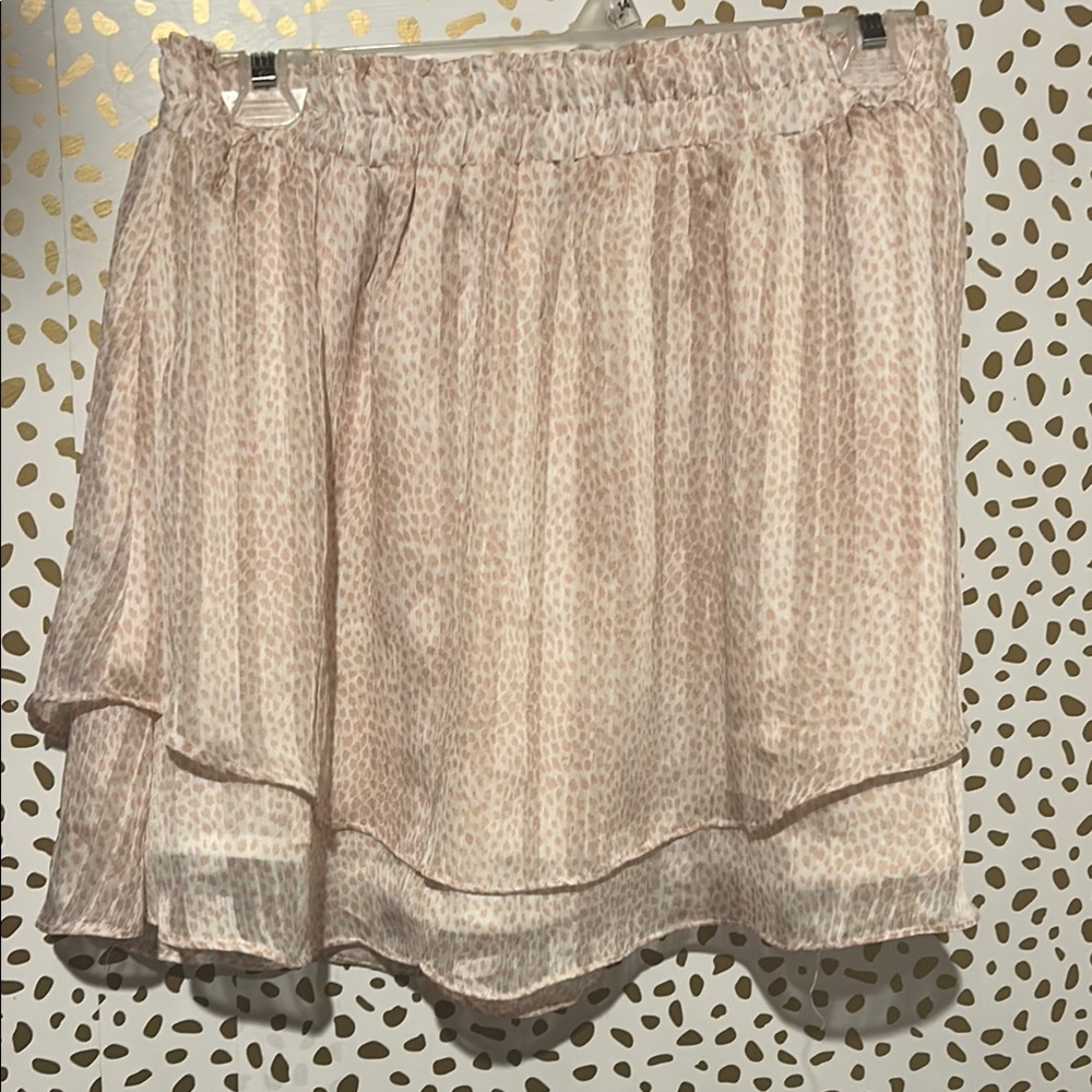 Blush Noir Chic Layered Skirt in Cream and Pink